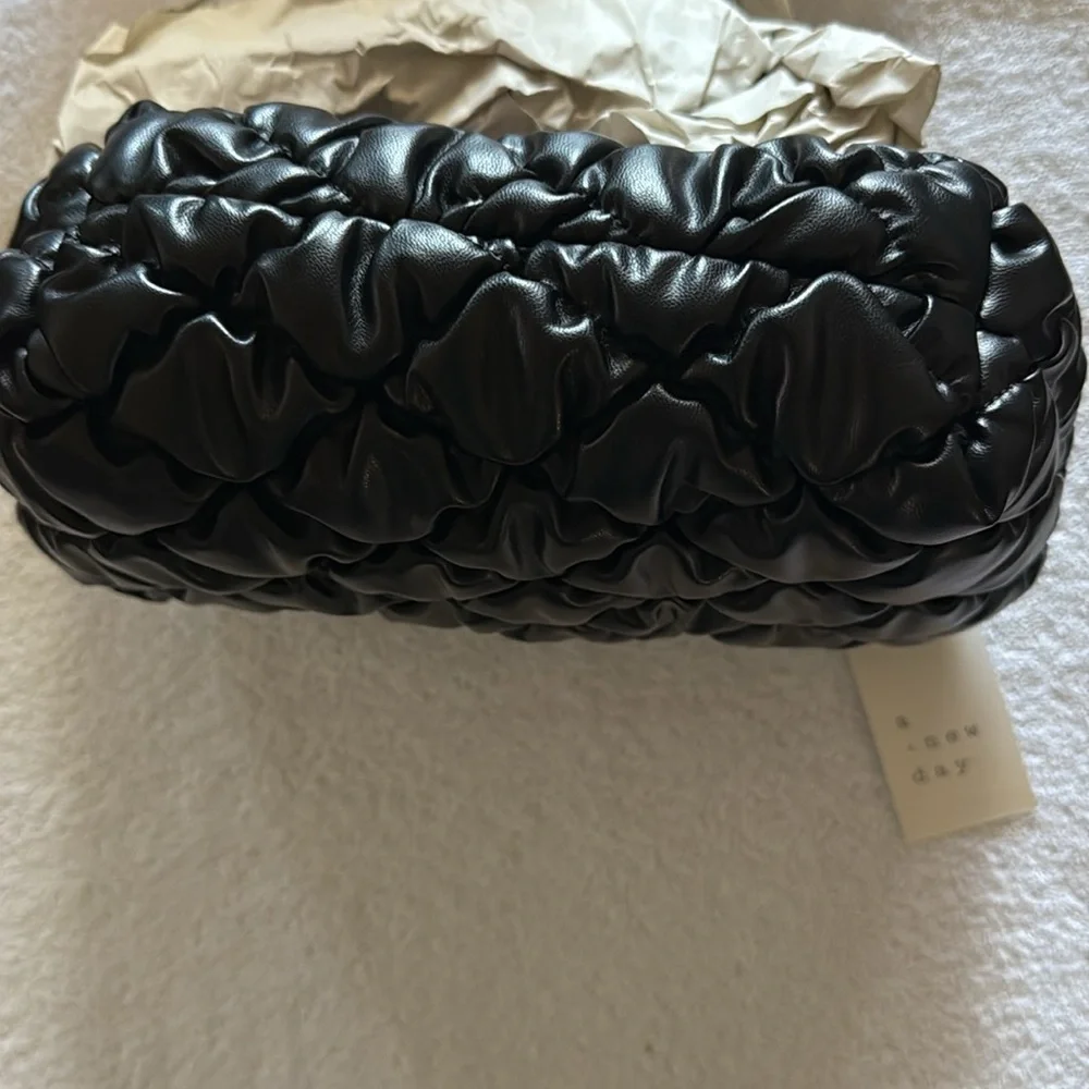 Elegant Black Quilted Women's‎ Bag